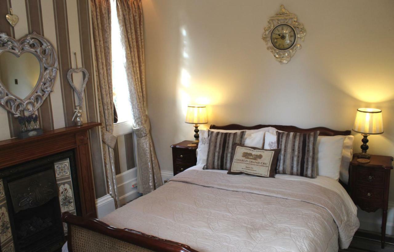 Holly House Bed And Breakfast And Apartments 赫里福德 外观 照片