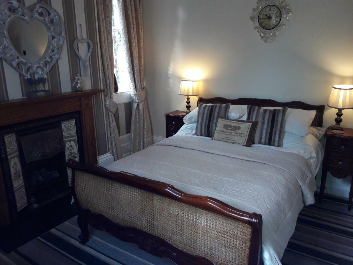 Holly House Bed And Breakfast And Apartments 赫里福德 外观 照片