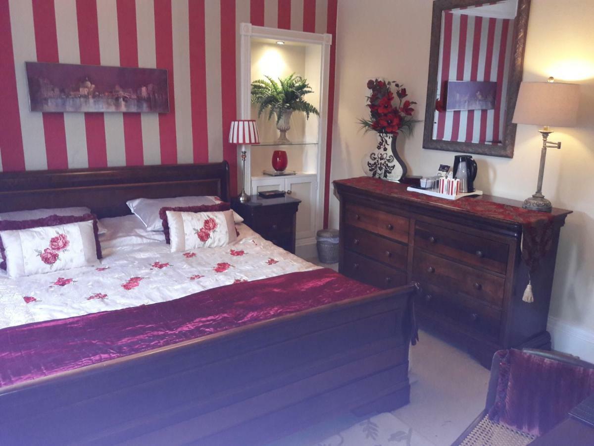 Holly House Bed And Breakfast And Apartments 赫里福德 外观 照片
